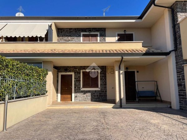 casa indipendente in vendita a Piedimonte San Germano