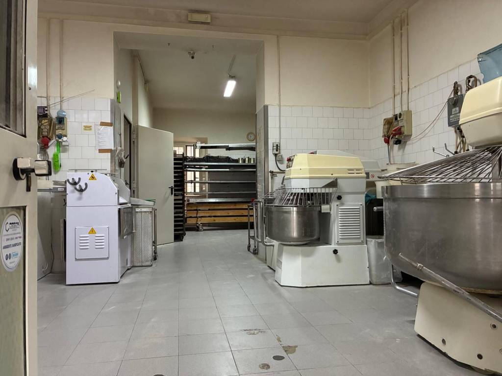 negozio in vendita a Piedimonte San Germano