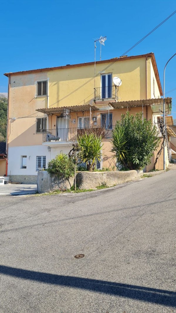 appartamento in vendita a Piedimonte San Germano