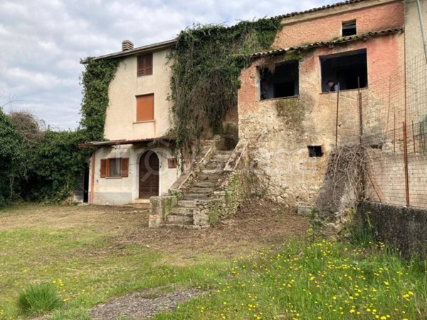 casa indipendente in vendita a Piedimonte San Germano