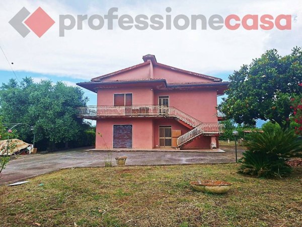 casa indipendente in vendita a Piedimonte San Germano