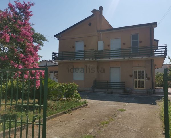 casa indipendente in vendita a Piedimonte San Germano
