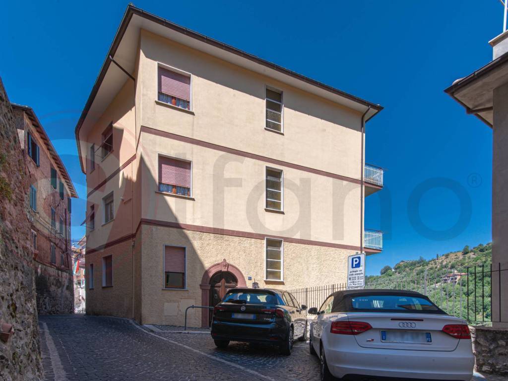 intera palazzina in vendita a Piglio