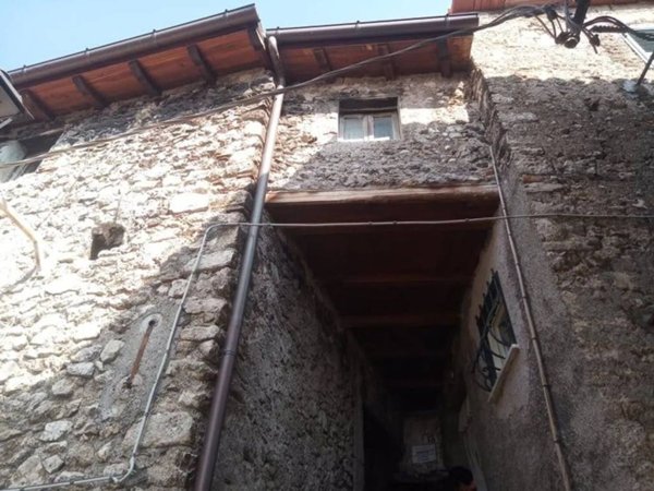 casa indipendente in vendita a Piglio