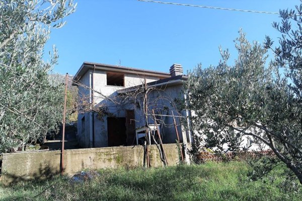 casa indipendente in vendita a Piglio