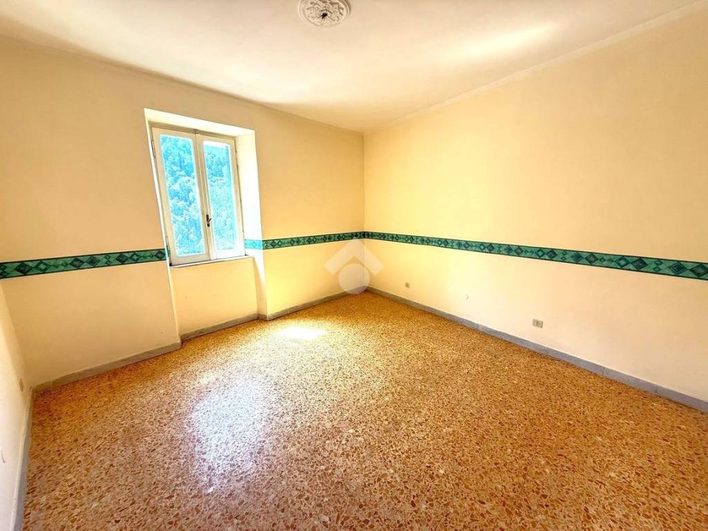 casa indipendente in vendita a Piglio