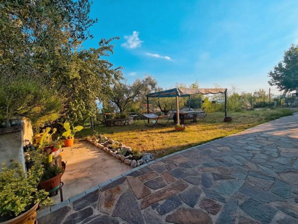 casa indipendente in vendita a Piglio