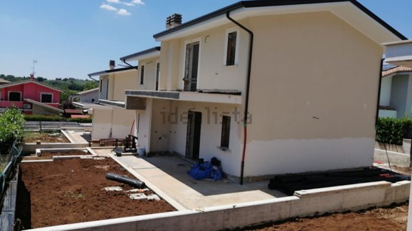 casa indipendente in vendita a Piglio