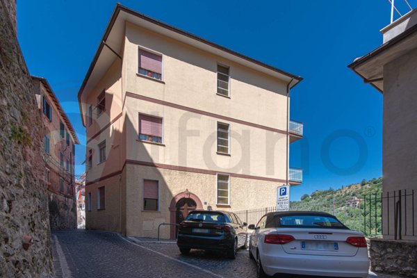intera palazzina in vendita a Piglio