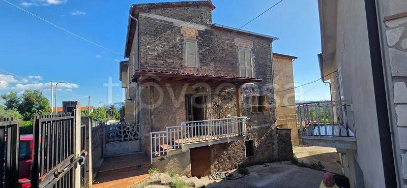 casa indipendente in vendita a Piglio