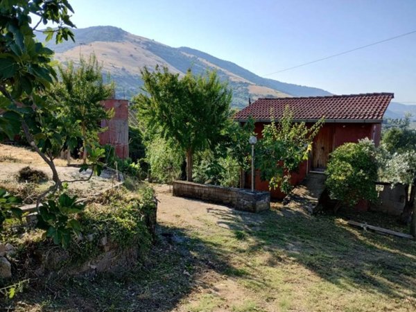 casa indipendente in vendita a Piglio