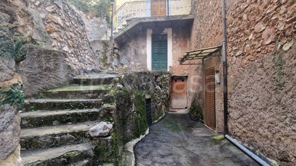 appartamento in vendita a Piglio