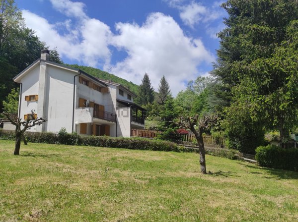 casa indipendente in vendita a Piglio