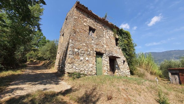 casa indipendente in vendita a Piglio