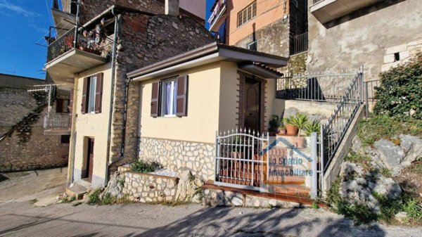 appartamento in vendita a Piglio