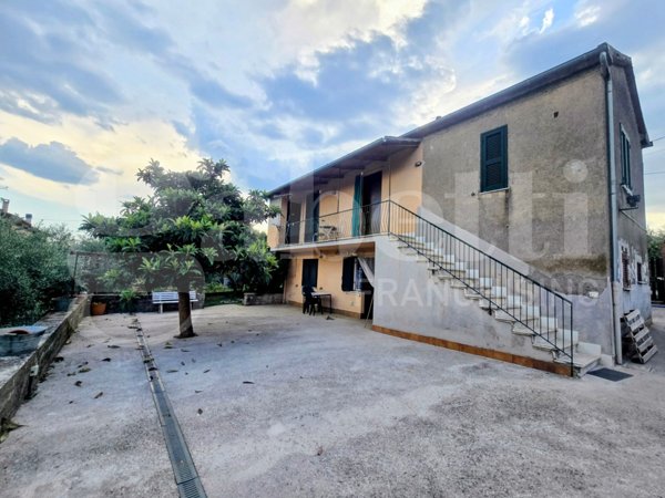 casa indipendente in vendita a Piglio