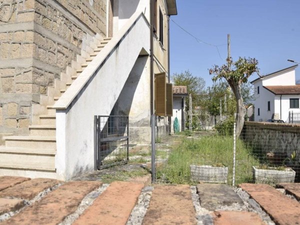 appartamento in vendita a Pignataro Interamna