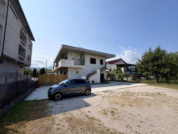 appartamento in vendita a Pignataro Interamna