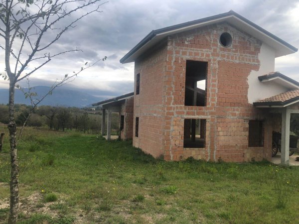 villa in vendita a Pignataro Interamna