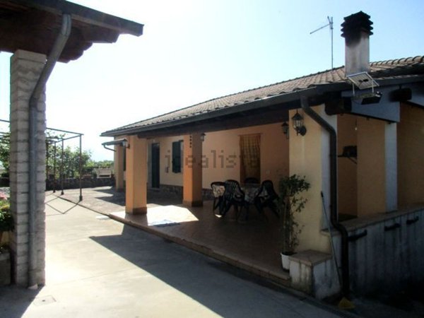 casa indipendente in vendita a Pofi