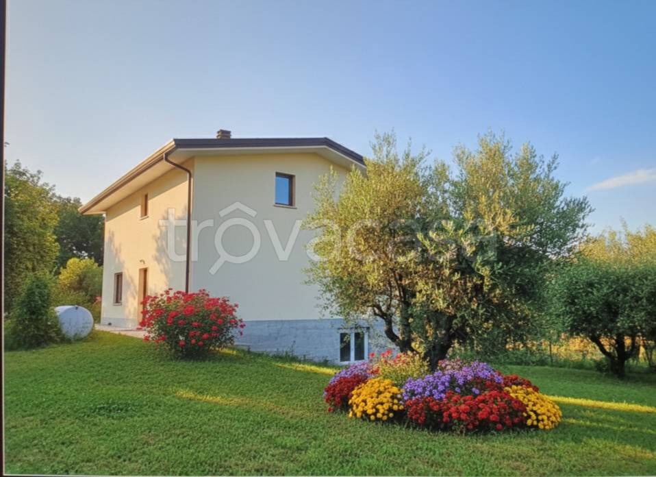 casa indipendente in vendita a Pofi