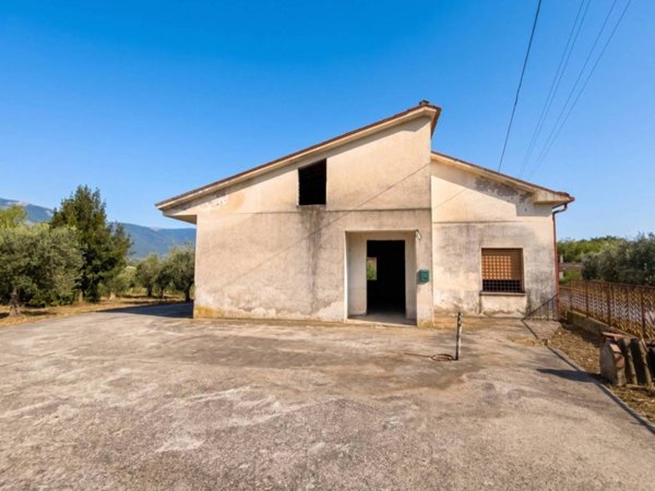 casa indipendente in vendita a Pofi