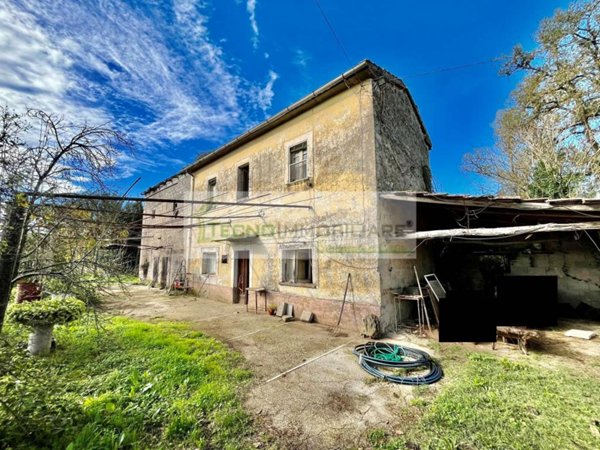 casa indipendente in vendita a Pontecorvo