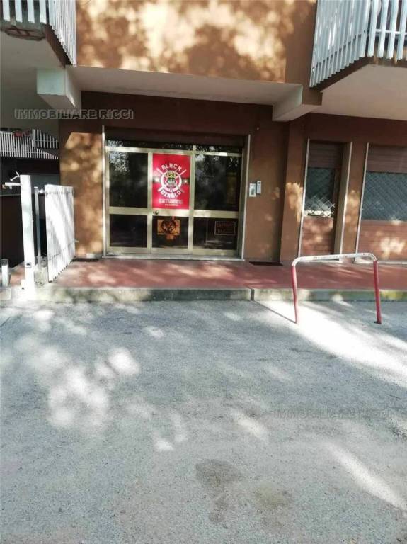 negozio in vendita a Pontecorvo