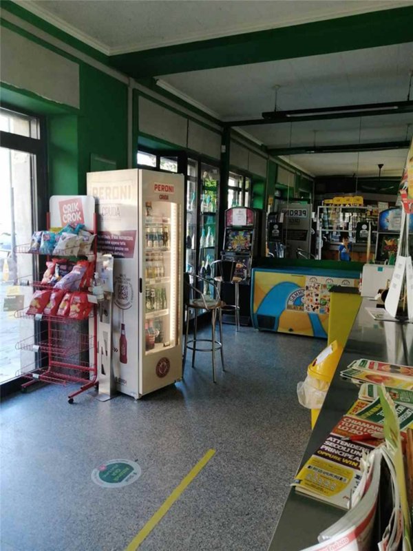 negozio in vendita a Pontecorvo