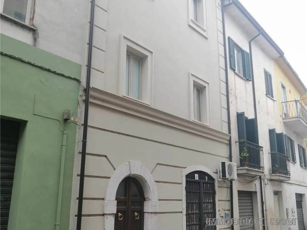 casa indipendente in vendita a Pontecorvo