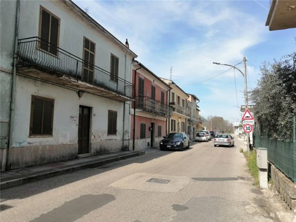 casa indipendente in vendita a Pontecorvo