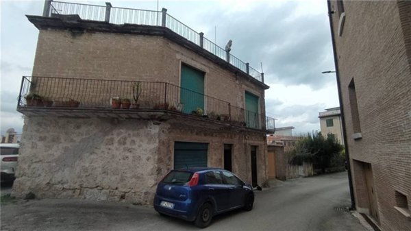 casa indipendente in vendita a Pontecorvo