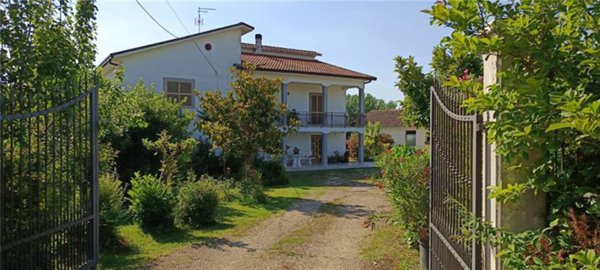 casa indipendente in vendita a Pontecorvo