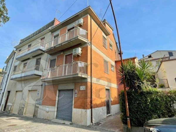 quadrivano in vendita a Pontecorvo