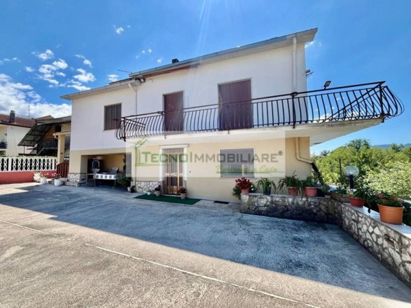 casa indipendente in vendita a Pontecorvo