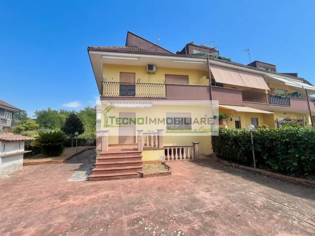 casa indipendente in vendita a Pontecorvo