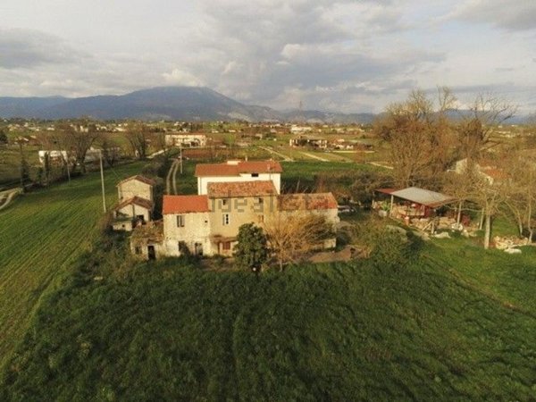 casale in vendita a Pontecorvo