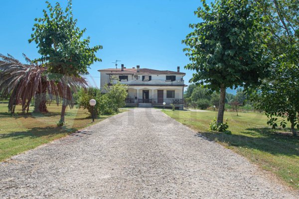 casa indipendente in vendita a Pontecorvo