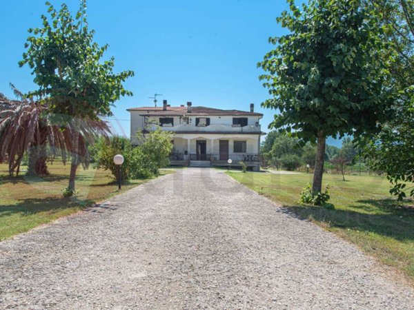 casa indipendente in vendita a Pontecorvo