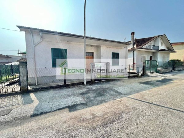 casa indipendente in vendita a Pontecorvo