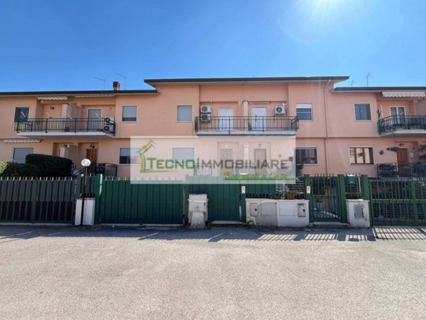 casa indipendente in vendita a Pontecorvo