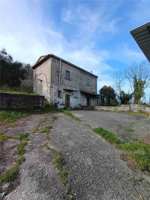 casa indipendente in vendita a Pontecorvo