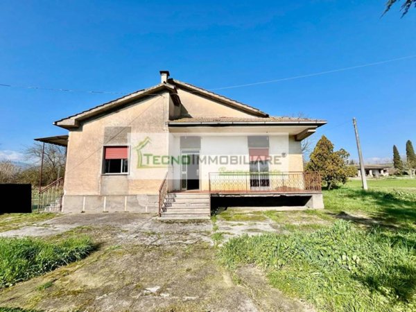 casa indipendente in vendita a Pontecorvo