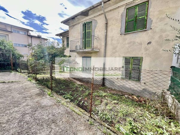 casa indipendente in vendita a Pontecorvo