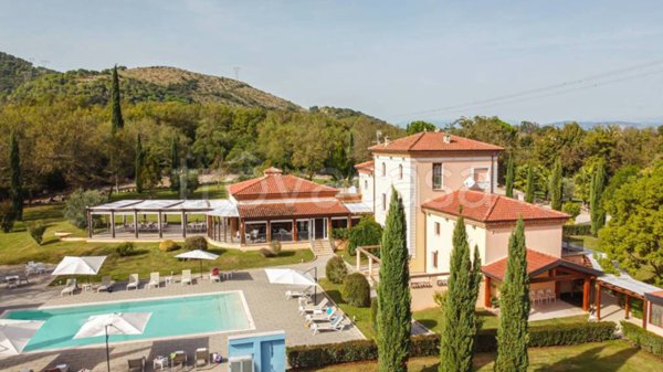 casa indipendente in vendita a Pontecorvo in zona Sant'Oliva