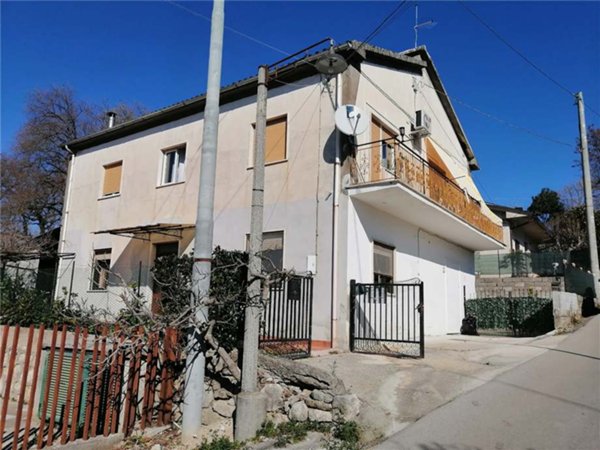 casa semindipendente in vendita a Pontecorvo