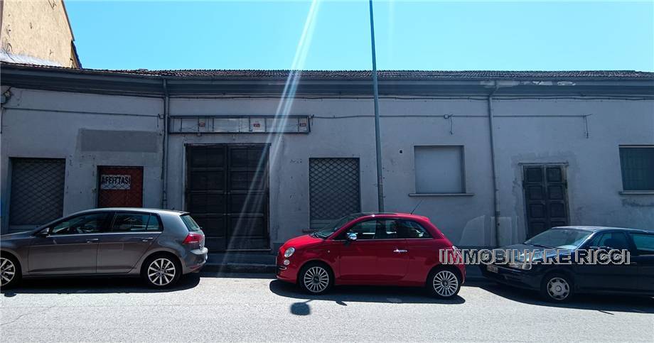 locale commerciale in vendita a Pontecorvo