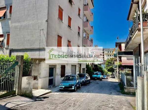 ufficio in vendita a Pontecorvo