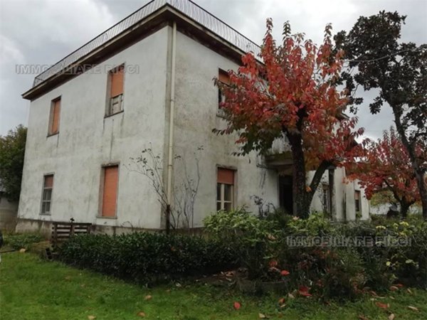 casa indipendente in vendita a Pontecorvo