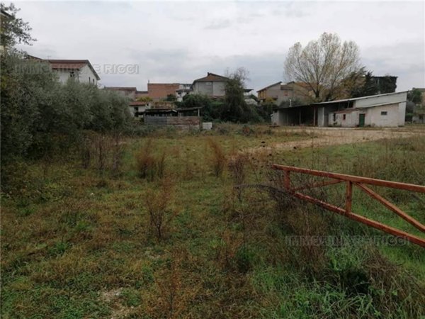 terreno edificabile in vendita a Pontecorvo